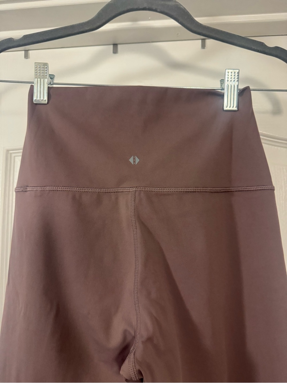 Tavi High-Rise Women’s Leggings in Mauve/Brown - Picture 8 of 11
